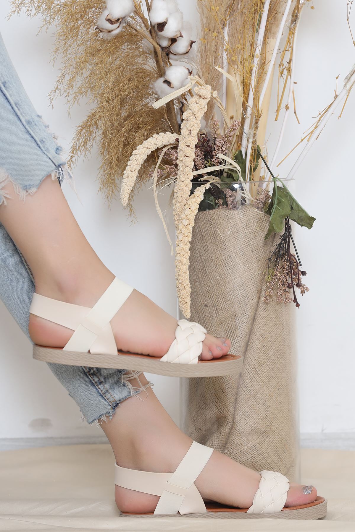 Örgü Detay Sandalet Bej - 11413.264.