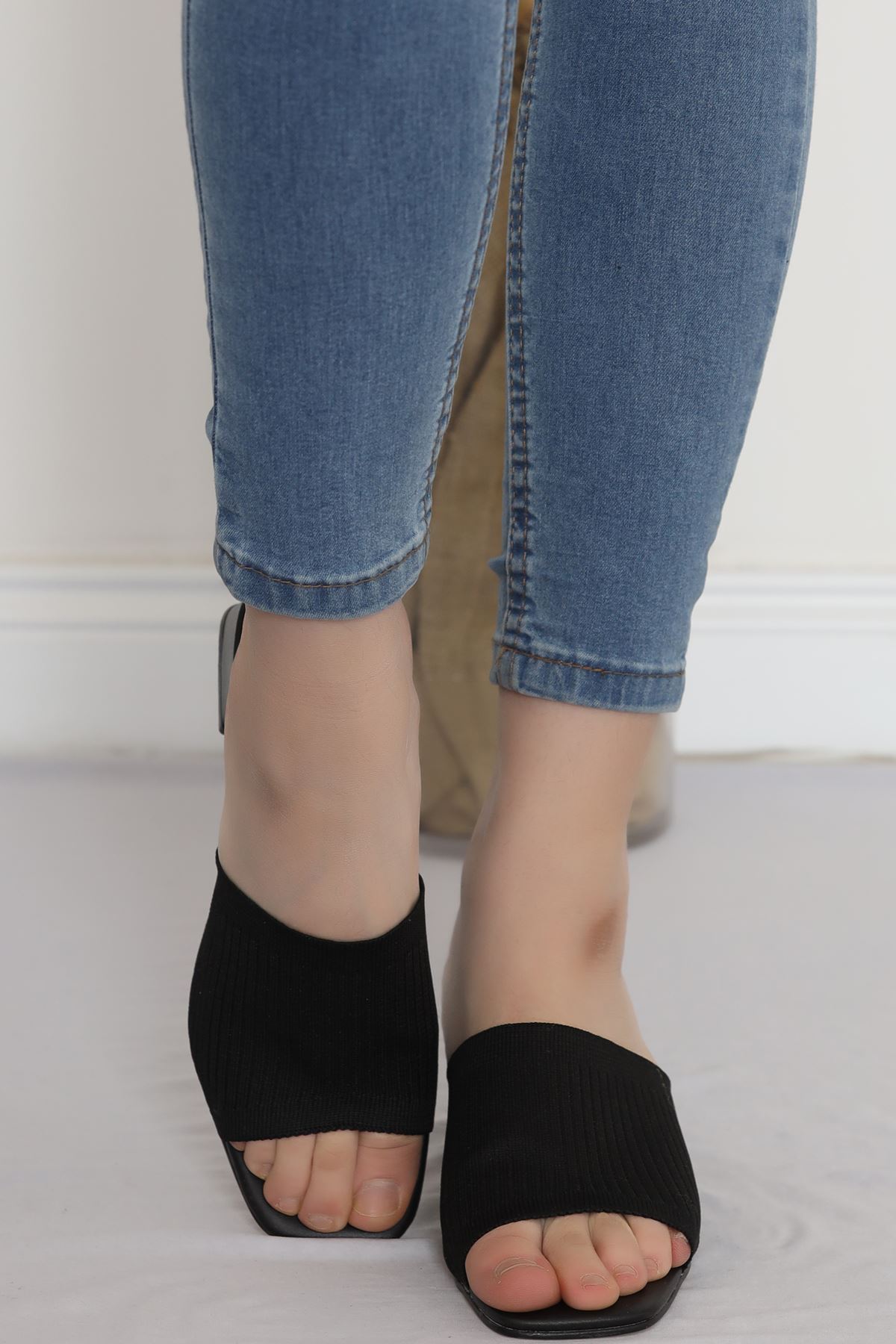 5 Cm Topuklu Terlik Siyah - 18199.264.