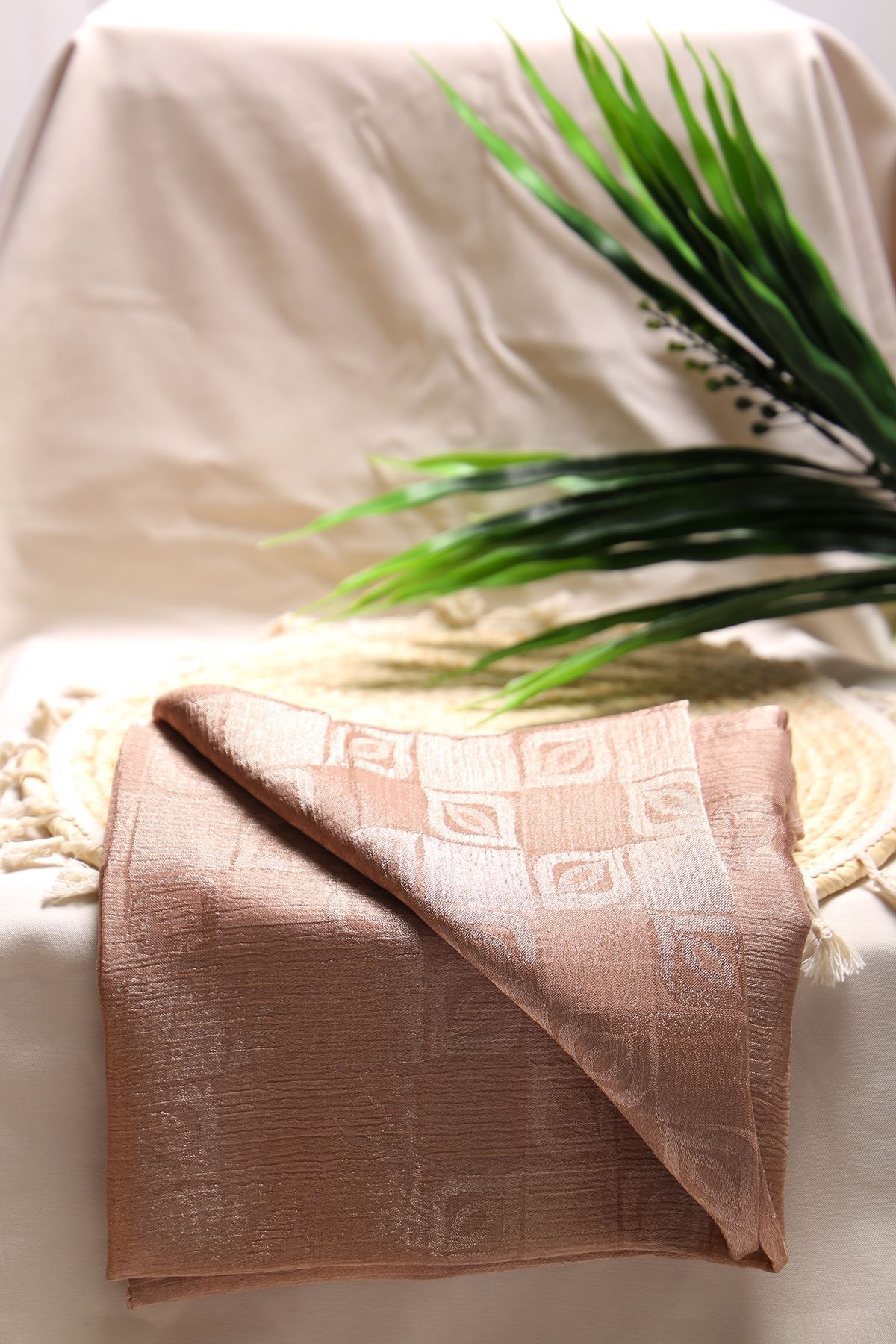 Damla Dama Desen Jakar Şal Vizon - 16618.1596.