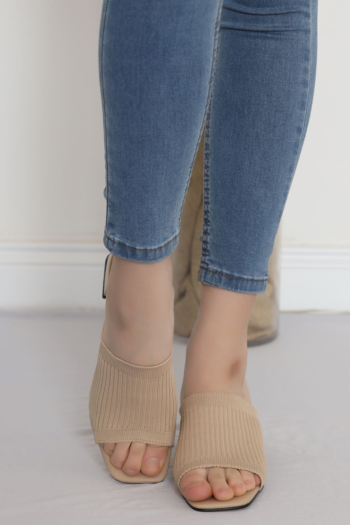 5 Cm Topuklu Terlik Bej - 18199.264.