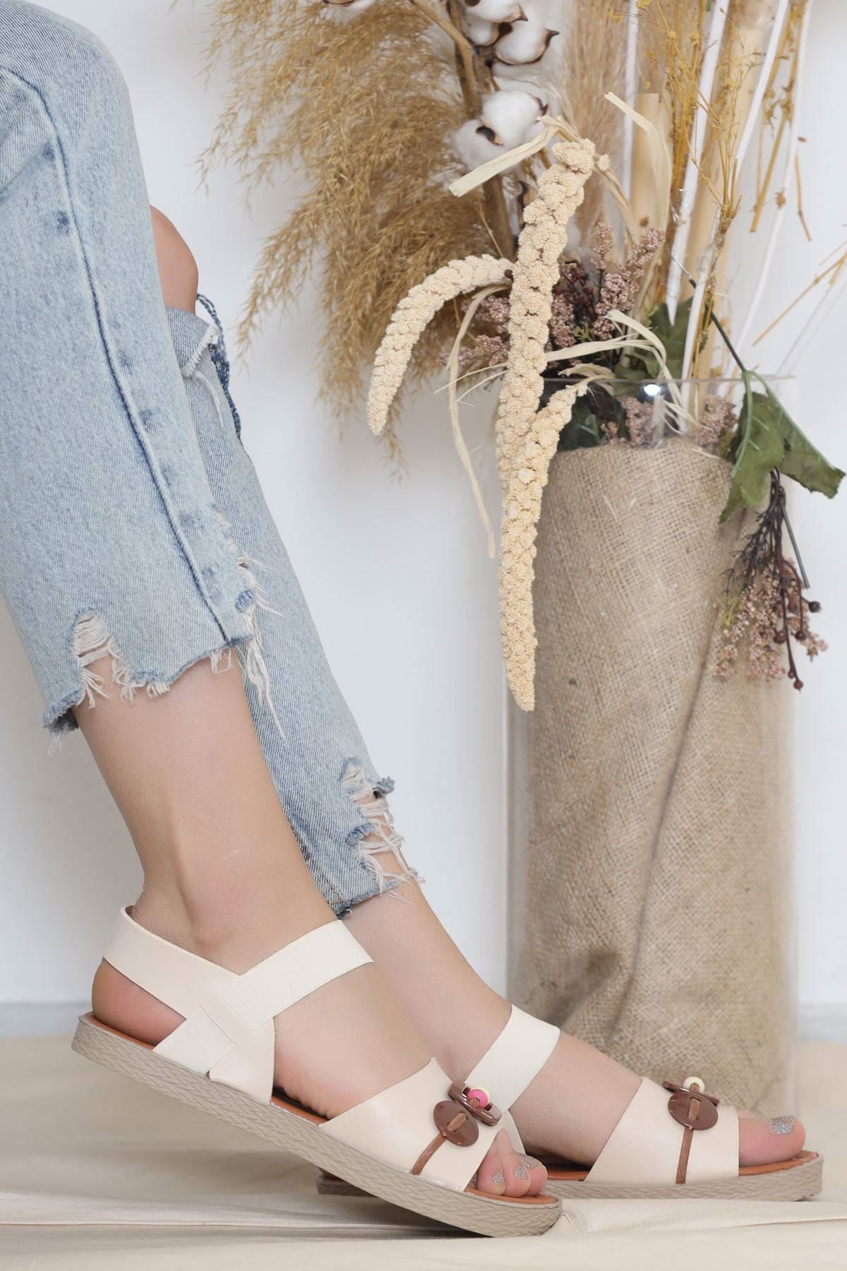 Boncuklu Sandalet Bej - 11412.264.