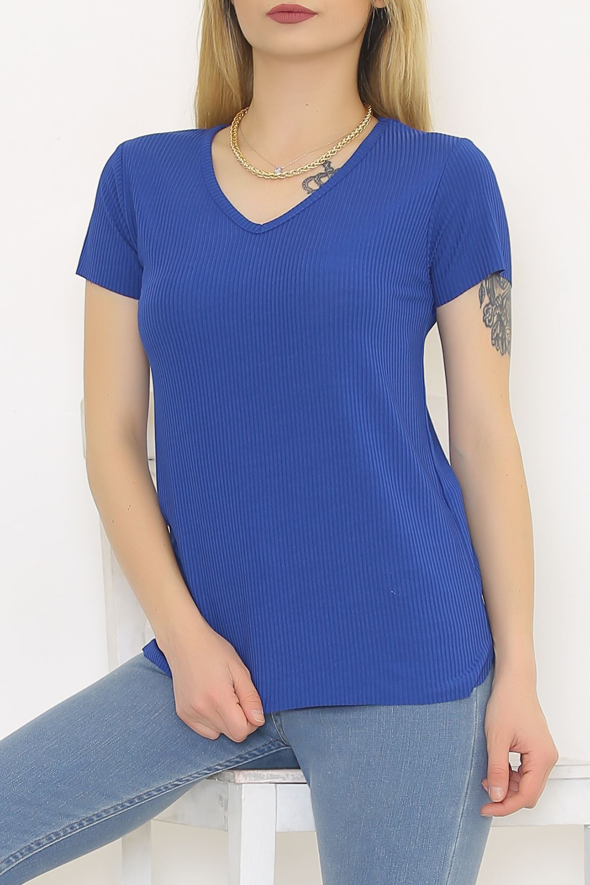 V Yaka Kaşkorse Tişört Saks - 1988.555.