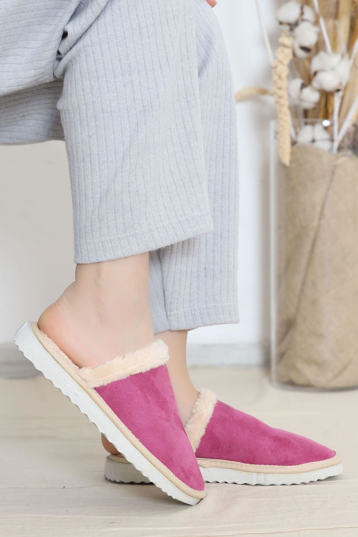 Süet Terlik Fuşya - 15561.264.