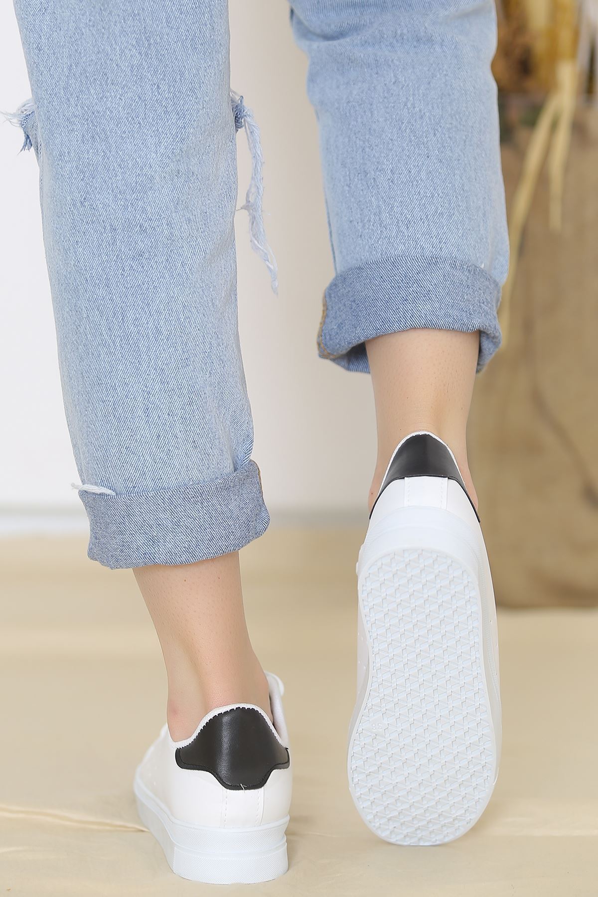 Kalın Taban Günlük Ayakkabı Beyazsiyah - 8585.264.