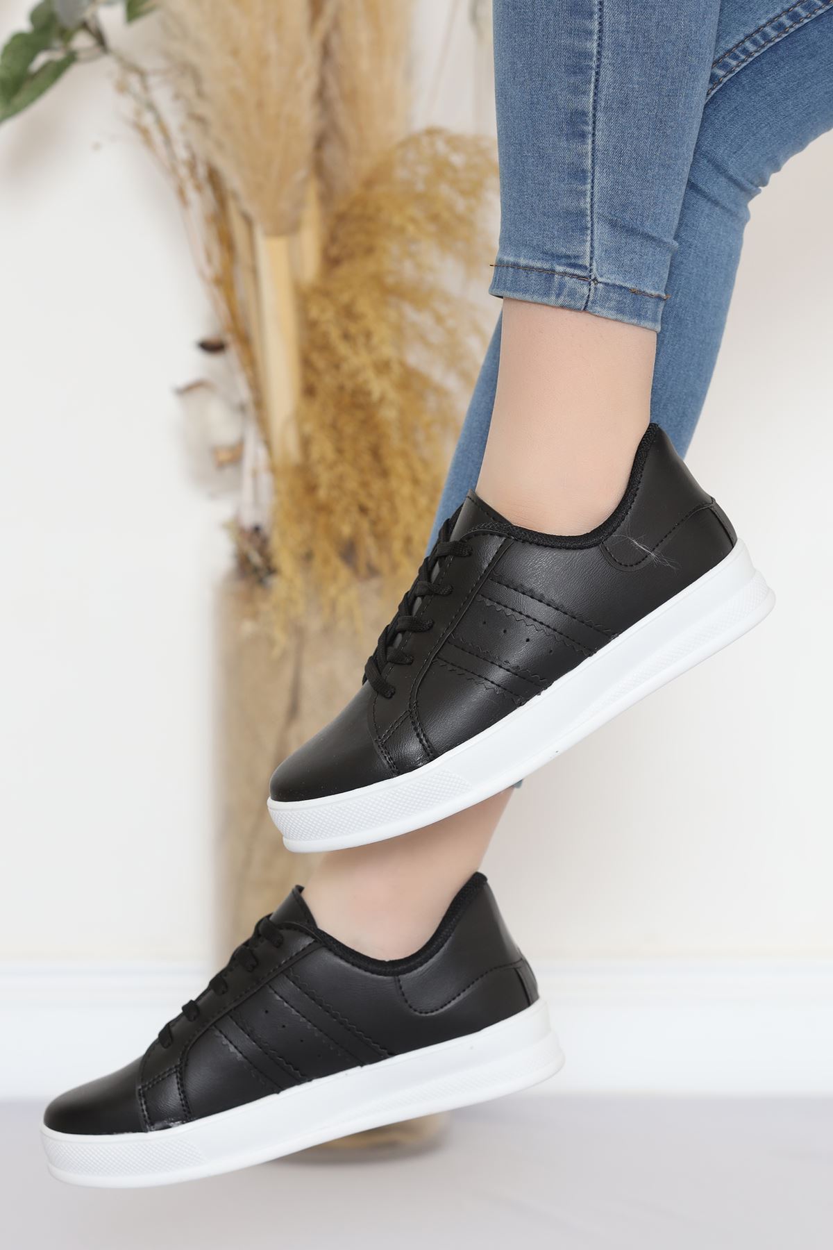 Şeritli Günlük Ayakkabı Siyah - 17114.264.