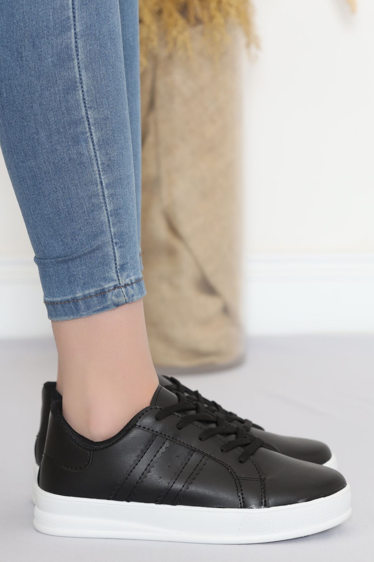 Şeritli Günlük Ayakkabı Siyah - 17114.264.