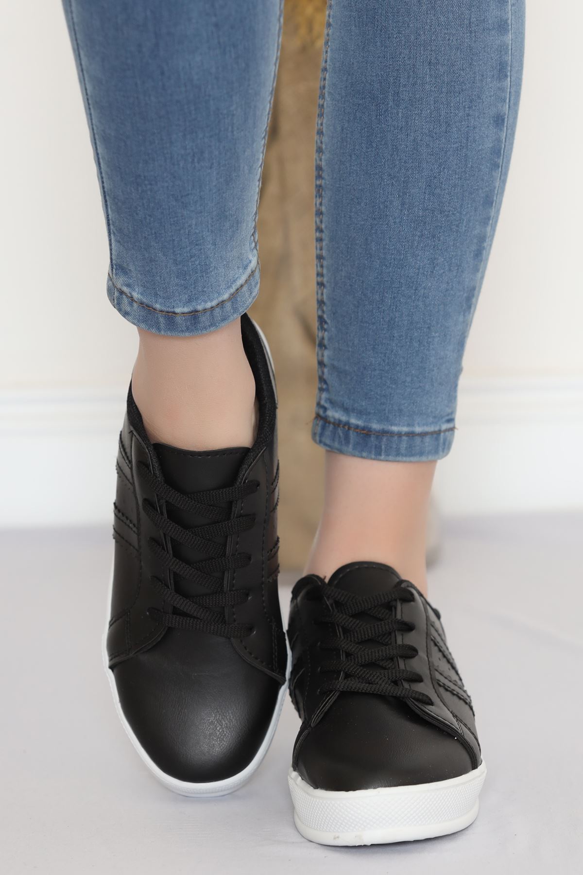 Şeritli Günlük Ayakkabı Siyah - 17114.264.