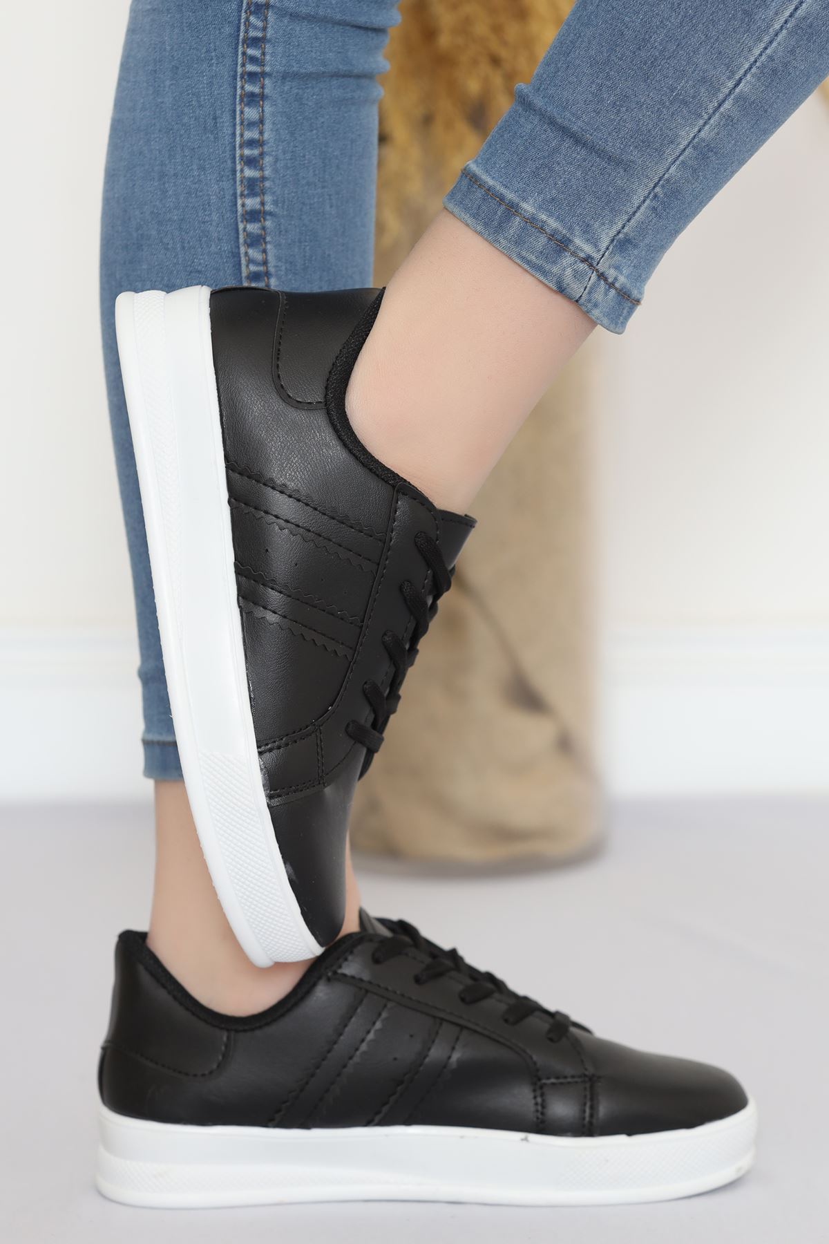 Şeritli Günlük Ayakkabı Siyah - 17114.264.
